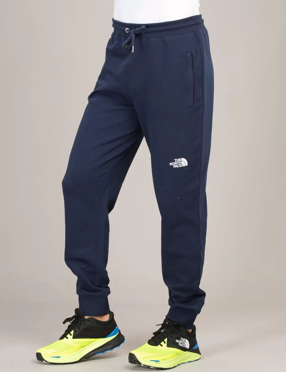 The North Face Pantaloni>Joggers Blu Scuro