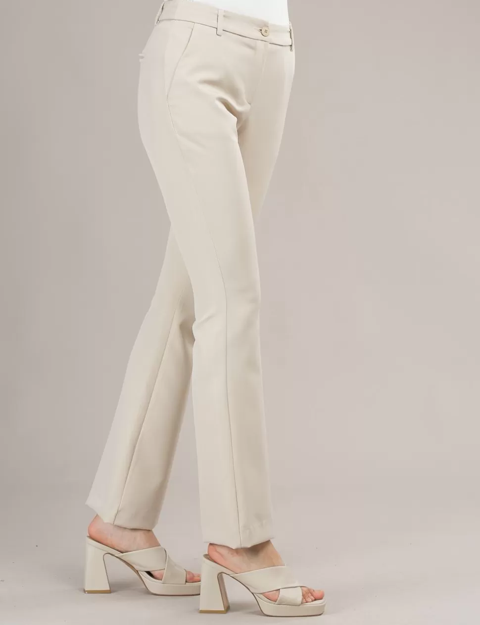 White Wise Pantaloni>Pantalone Sabbia