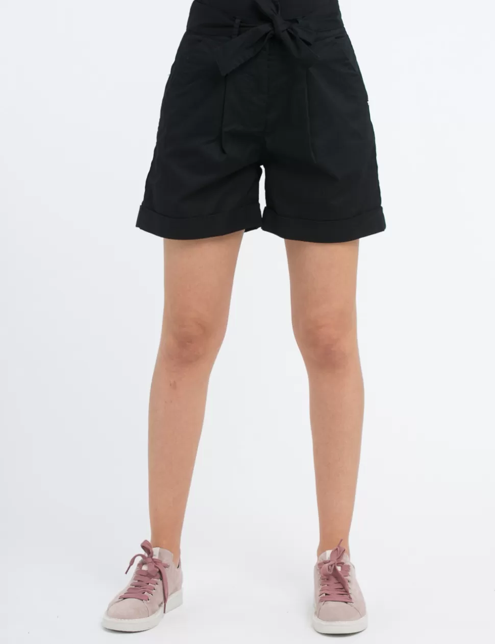 Happy 25 Pantaloni>Short Con Risvolto Nero